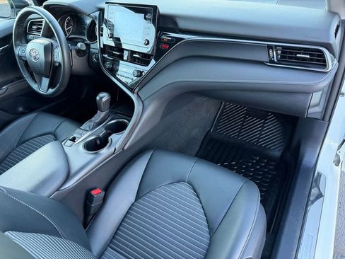 Certified 2024 Toyota Camry SE w/ Convenience Package image 19