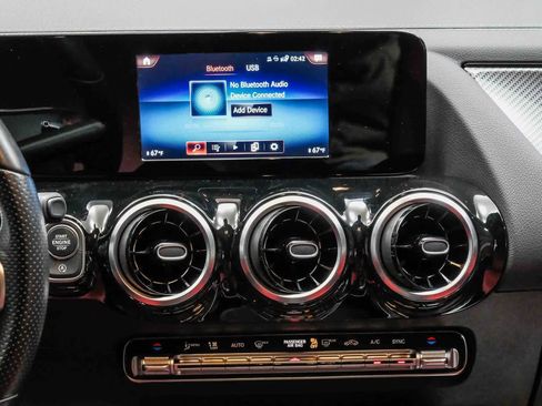 Certified 2022 Mercedes-Benz GLA 250 image 14