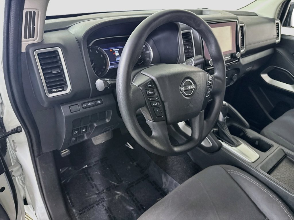 Certified 2023 Nissan Frontier SV w/ Tow Package AWD/4WD image 19