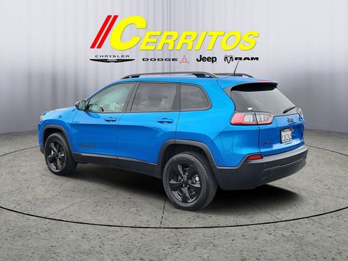 Certified 2023 Jeep Cherokee Altitude Lux image 2