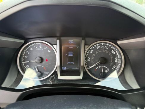 Used 2019 Toyota Tacoma SR5 RWD image 29