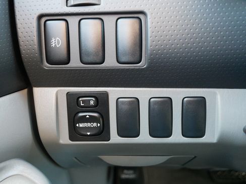 Used 2006 Toyota Tacoma PreRunner image 26