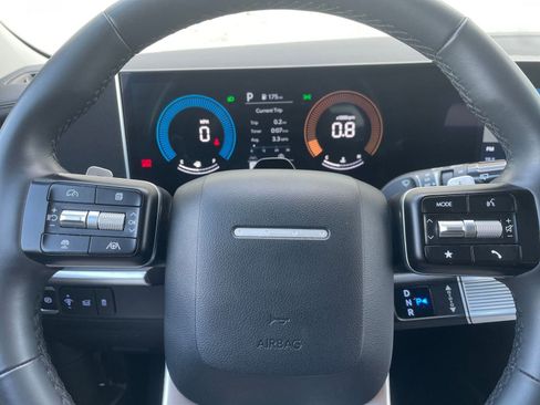 Used 2025 Hyundai Santa Fe SEL image 30