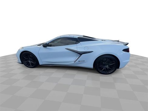Used 2024 Chevrolet Corvette Z06 w/ Battery Protection Package image 5