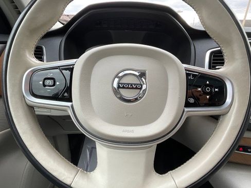 Used 2022 Volvo XC90 T8 Inscription Expression image 10