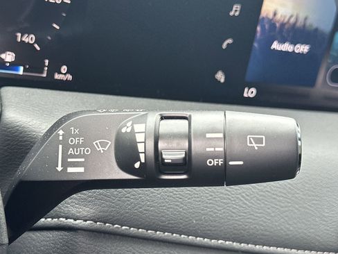 New 2025 Nissan Armada SV image 11