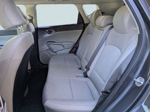 Used 2021 Kia Soul EX image 13