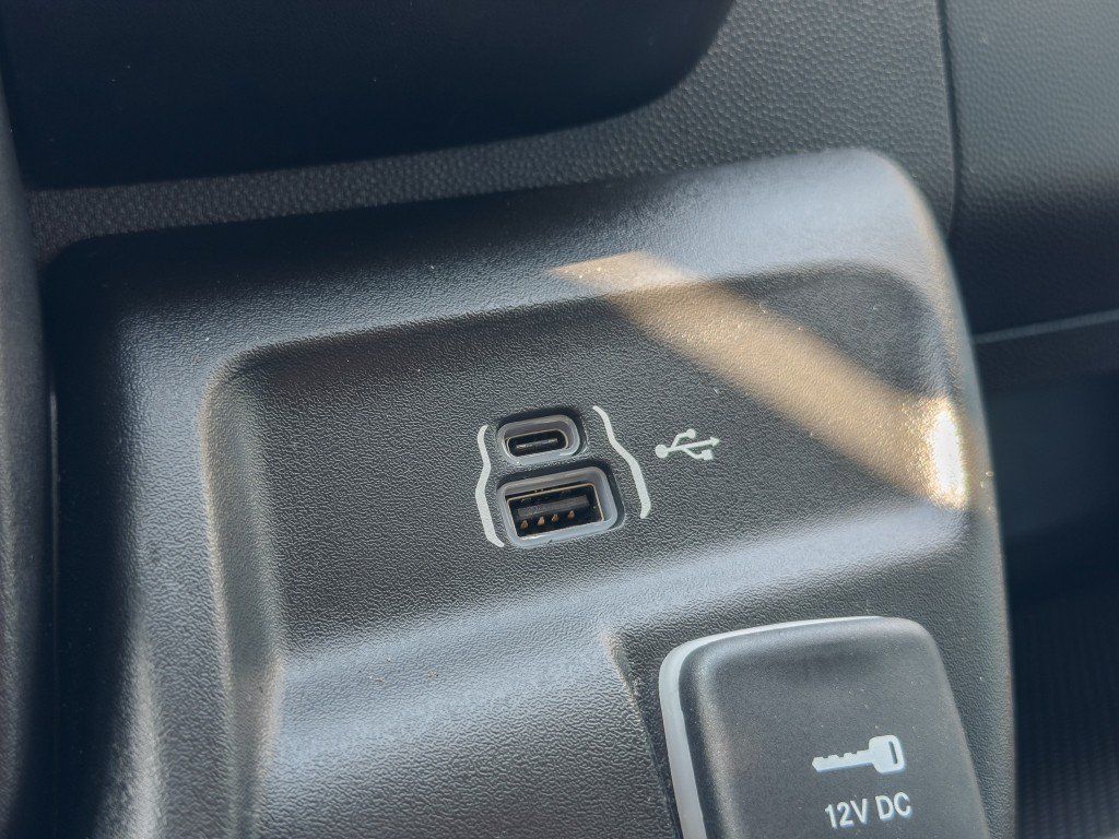 Used 2023 RAM ProMaster 3500 w/ Interior LED Lighting Group FWD image 33