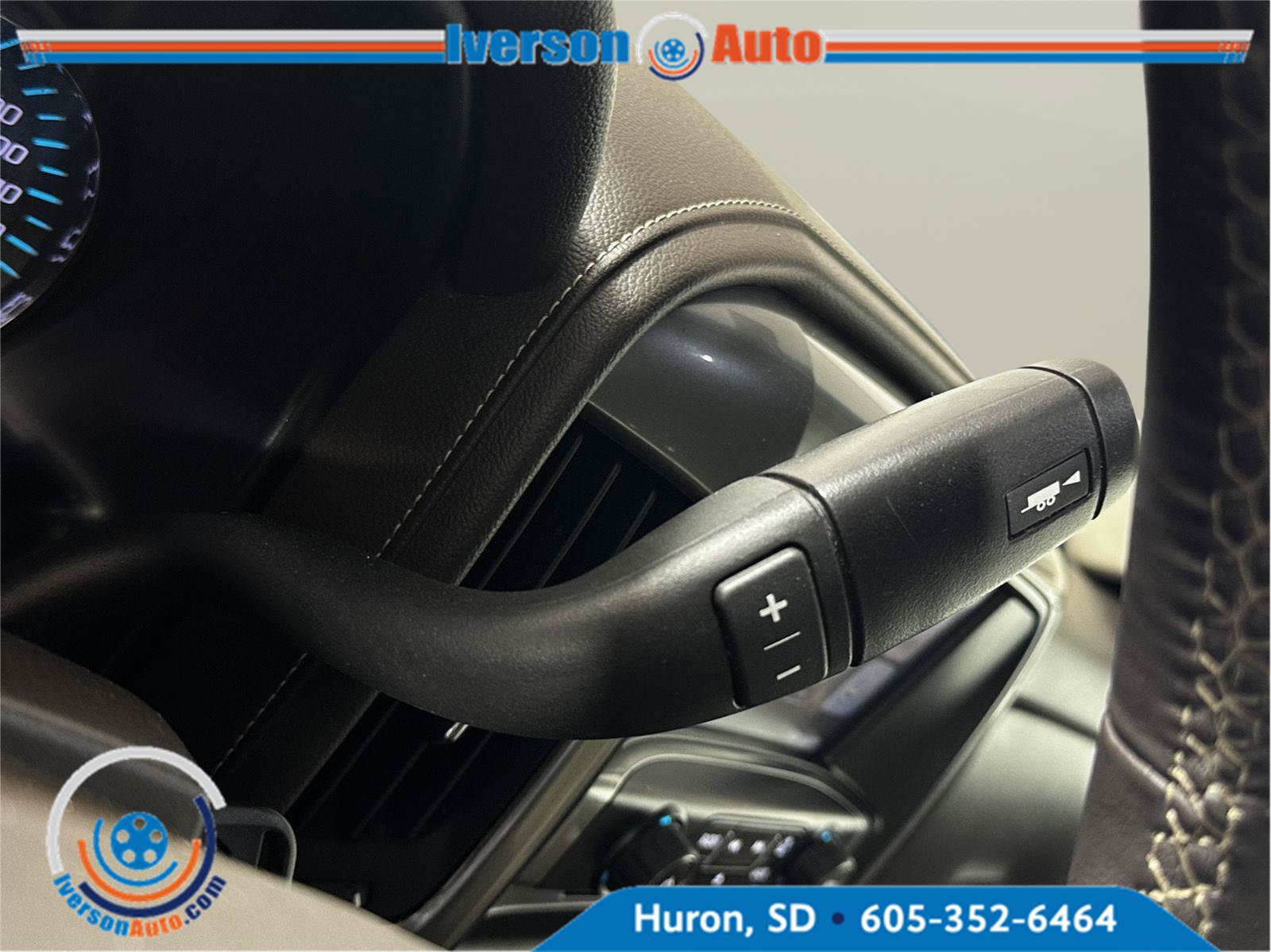 Used 2015 Chevrolet Silverado 1500 LTZ Z71 w/ LTZ Plus Package AWD/4WD image 21