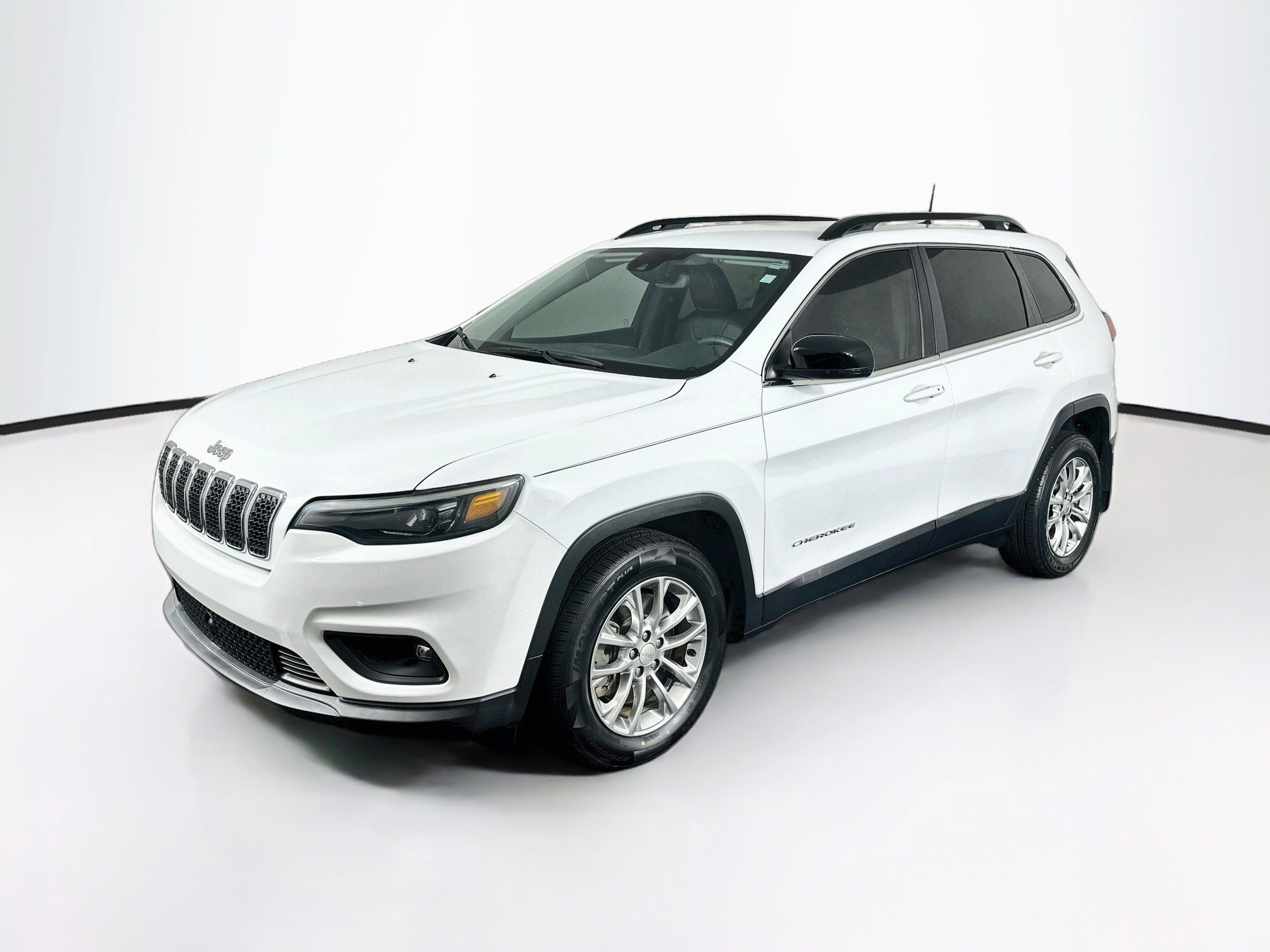 Used 2022 Jeep Cherokee Latitude Lux FWD image 3
