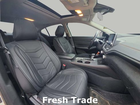 Used 2020 Nissan Altima 2.5 SR w/ Premium Package image 11