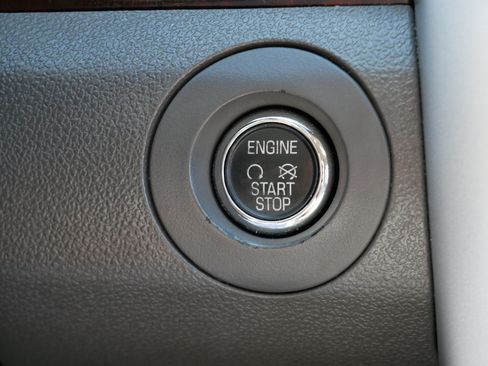 Used 2014 Ford Edge Limited w/ Equipment Group 302A AWD/4WD image 27