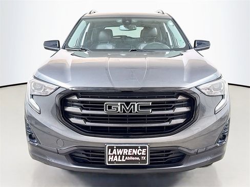 Used 2021 GMC Terrain SLT w/ Elevation Edition image 2