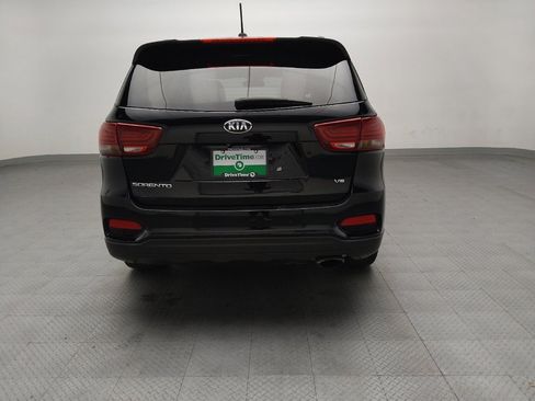 Used 2020 Kia Sorento S image 7
