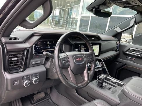 Certified 2024 GMC Sierra 1500 AT4 w/ Technology Package AWD/4WD image 7