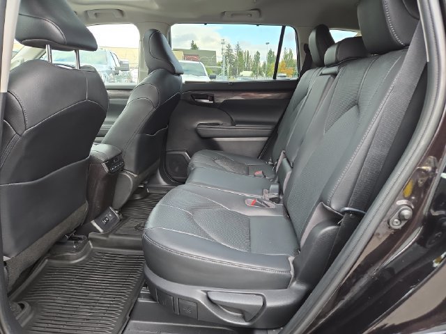 Used 2020 Toyota Highlander Limited AWD/4WD image 34