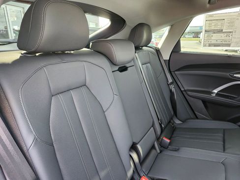 New 2025 Audi Q5 Premium Plus image 13