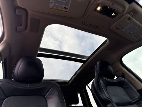 Used 2020 Lincoln Aviator Reserve w/ Equipment Group 202A image 28