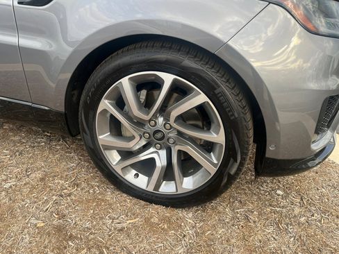 Used 2022 Land Rover Range Rover Sport HSE Silver Edition image 23