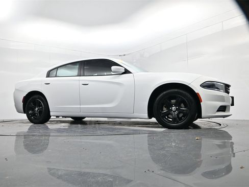 Used 2022 Dodge Charger SXT image 32