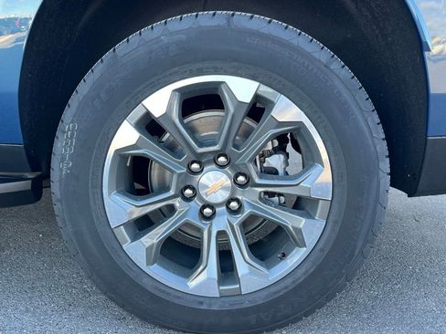 New 2026 Chevrolet Suburban LS w/ LPO, Dark Essentials Package image 33