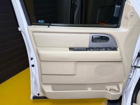 Used 2015 Ford Expedition EL Limited w/ Equipment Group 301A image 37