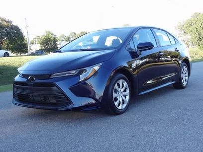 Used 2025 Toyota Corolla LE