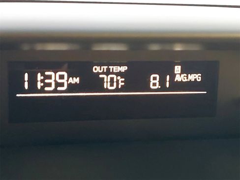 Used 2023 Subaru Crosstrek 2.0i image 23