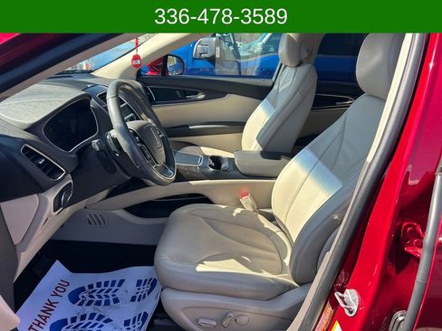 Used 2019 Lincoln Nautilus Select image 9