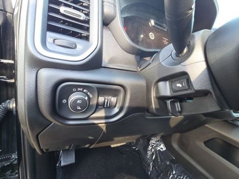 Used 2025 RAM 2500 Laramie w/ Night Edition AWD/4WD image 18