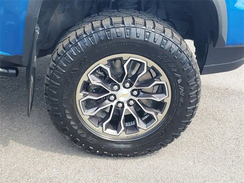 Used 2021 Chevrolet Colorado ZR2 image 30
