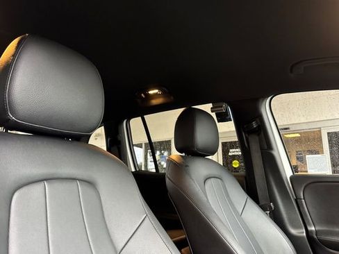 Used 2021 Mercedes-Benz GLB 250 w/ Premium Package image 20