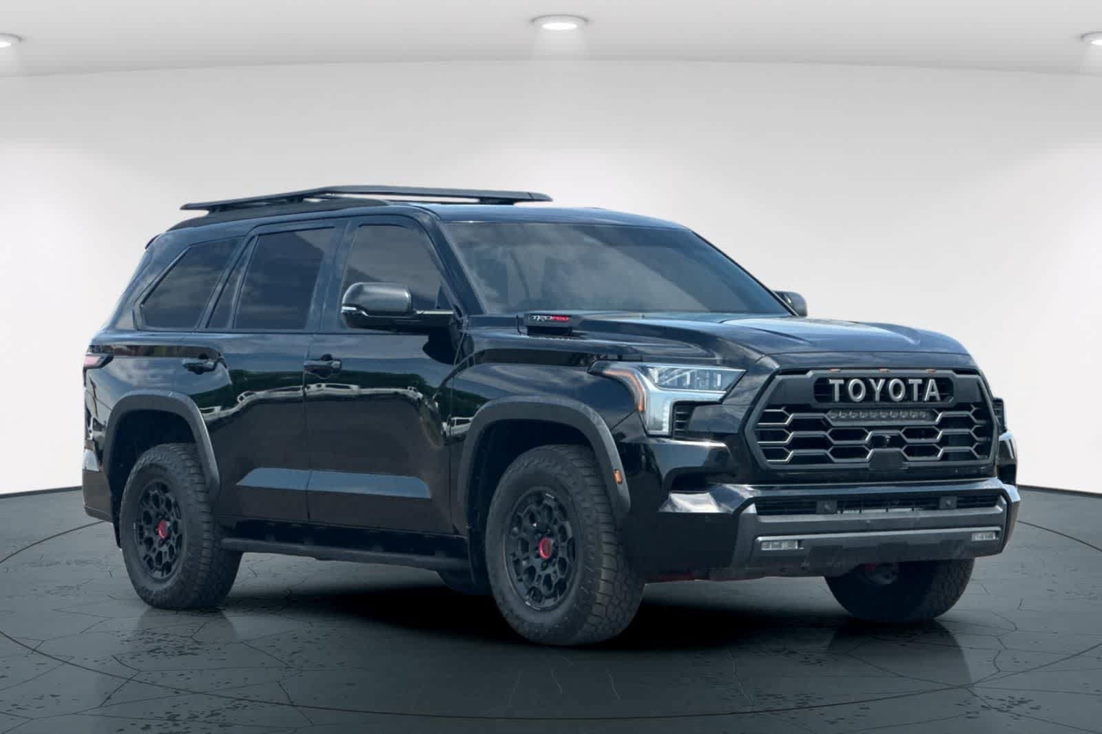 Used 2024 Toyota Sequoia TRD Pro AWD/4WD image 5