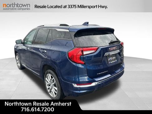Used 2023 GMC Terrain Denali image 3