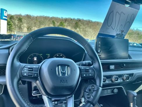 Used 2025 Honda CR-V Sport-L image 13