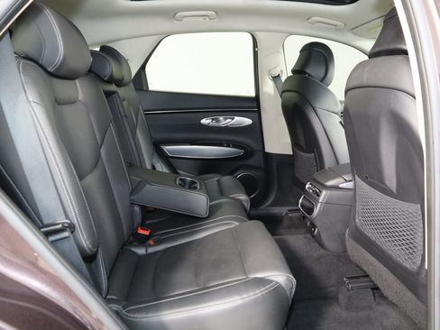 Used 2022 Genesis GV70 2.5T w/ Select Package image 14