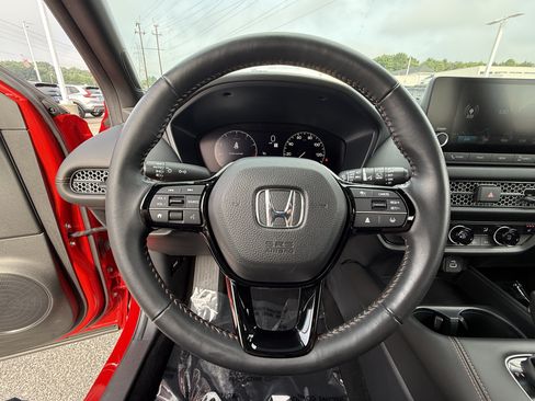 Certified 2025 Honda HR-V Sport image 21