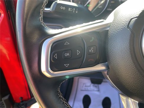 Used 2022 Jeep Wrangler Unlimited Sahara image 15