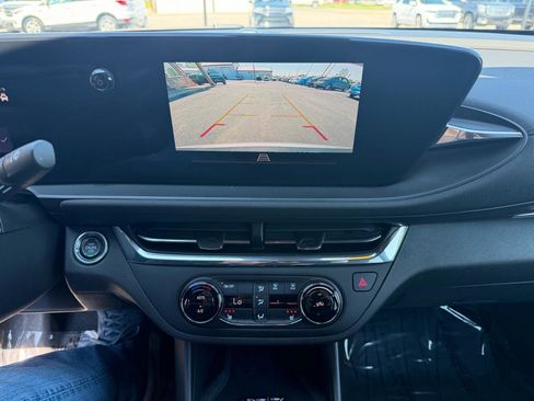 Used 2025 Buick Envista Preferred w/ Convenience I Package image 28