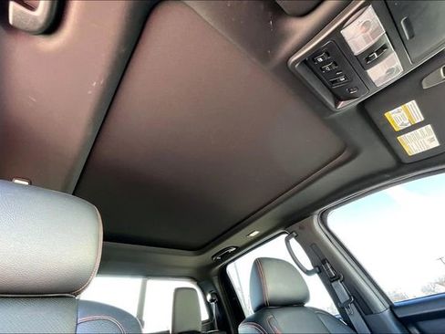 Used 2024 Nissan Titan PRO-4X w/ Pro-4x Convenience Package image 25