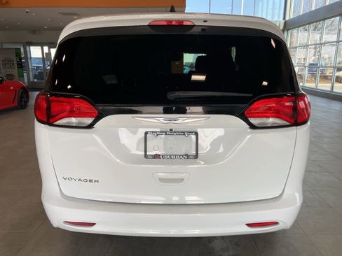 Used 2024 Chrysler Voyager LX image 6