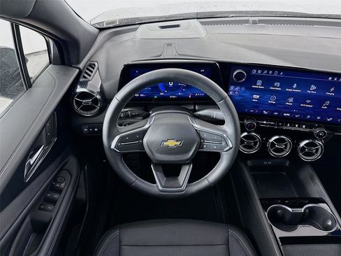 Used 2024 Chevrolet Blazer EV LT image 22