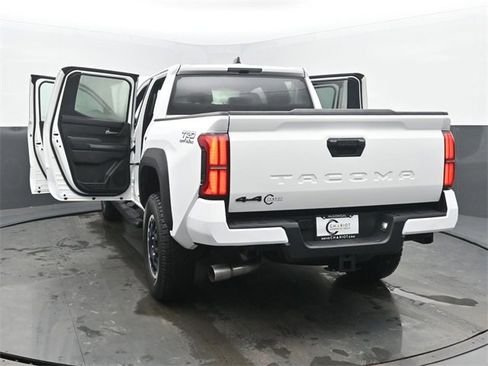 Used 2025 Toyota Tacoma TRD Sport image 56