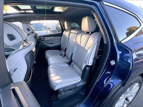 Used 2023 Acura MDX SH-AWD w/ Advance Package image 28