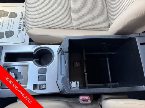 Used 2014 Toyota 4Runner SR5 AWD/4WD image 27