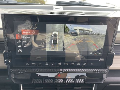 New 2026 GMC Hummer EV 4x4 Crew Cab image 49