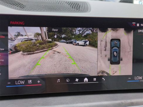 New 2026 BMW X5 sDrive40i w/ Climate Comfort Package image 19