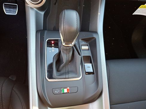 New 2025 Alfa Romeo Tonale w/ Premium Package image 10