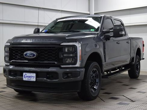 Used 2023 Ford F350 Lariat w/ Lariat Ultimate Package image 3