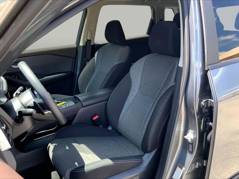 Used 2023 Nissan Rogue SV FWD image 8